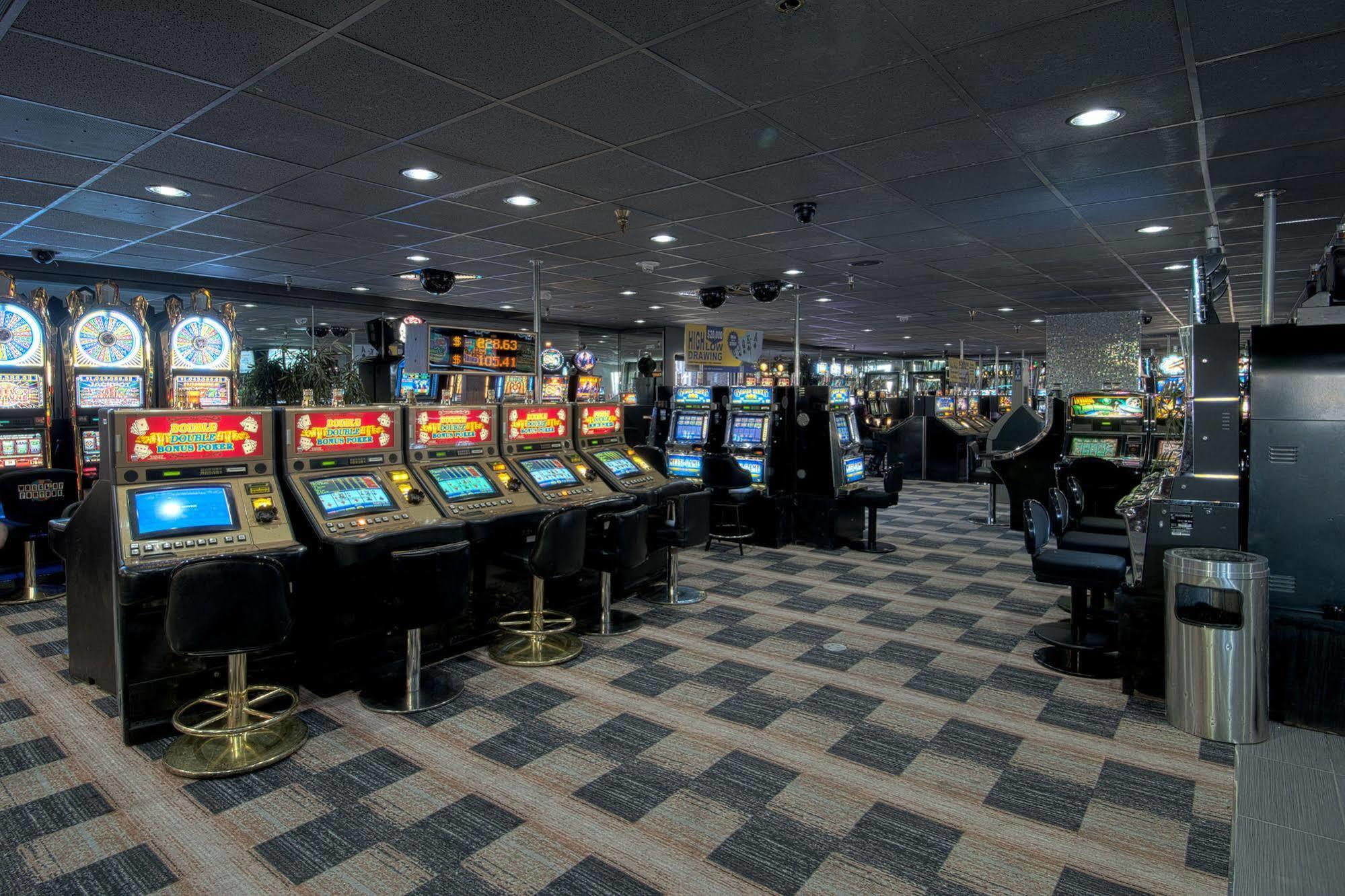 Siegel Slots And Suites Лас-Вегас Экстерьер фото